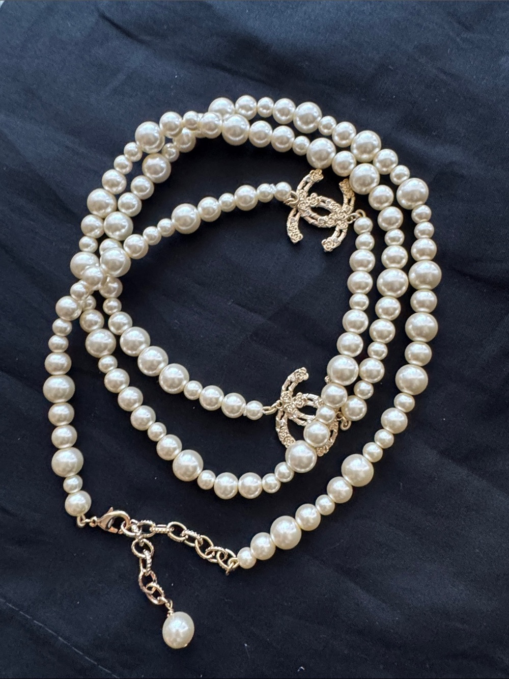 CC classic Iconic Pearl Elegance long necklace - Picture 6 of 6